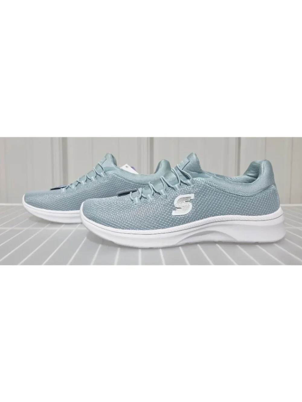 Skechers S Sport Rummie 2.0 Sage Green & White Athletic Sneakers -- Women's 9